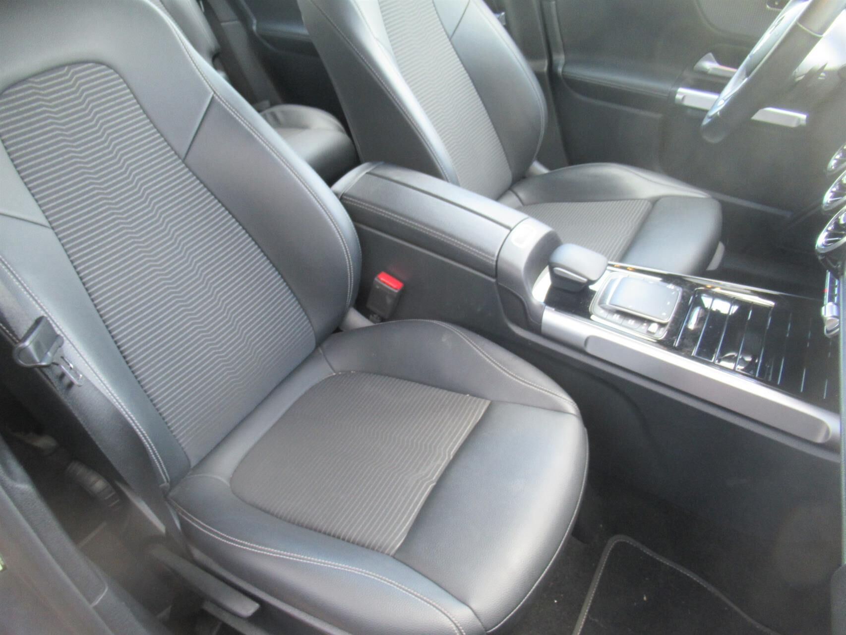 Billede af Mercedes-Benz EQE 350 EL AMG Advance Plus 4Matic 292HK 5d Aut.
