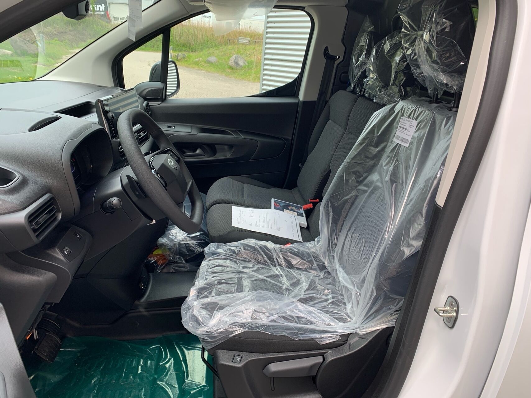 Billede af Toyota Proace City 50 kWh (136 hk) Medium/To skydedøre aut. gear Comfort Master
