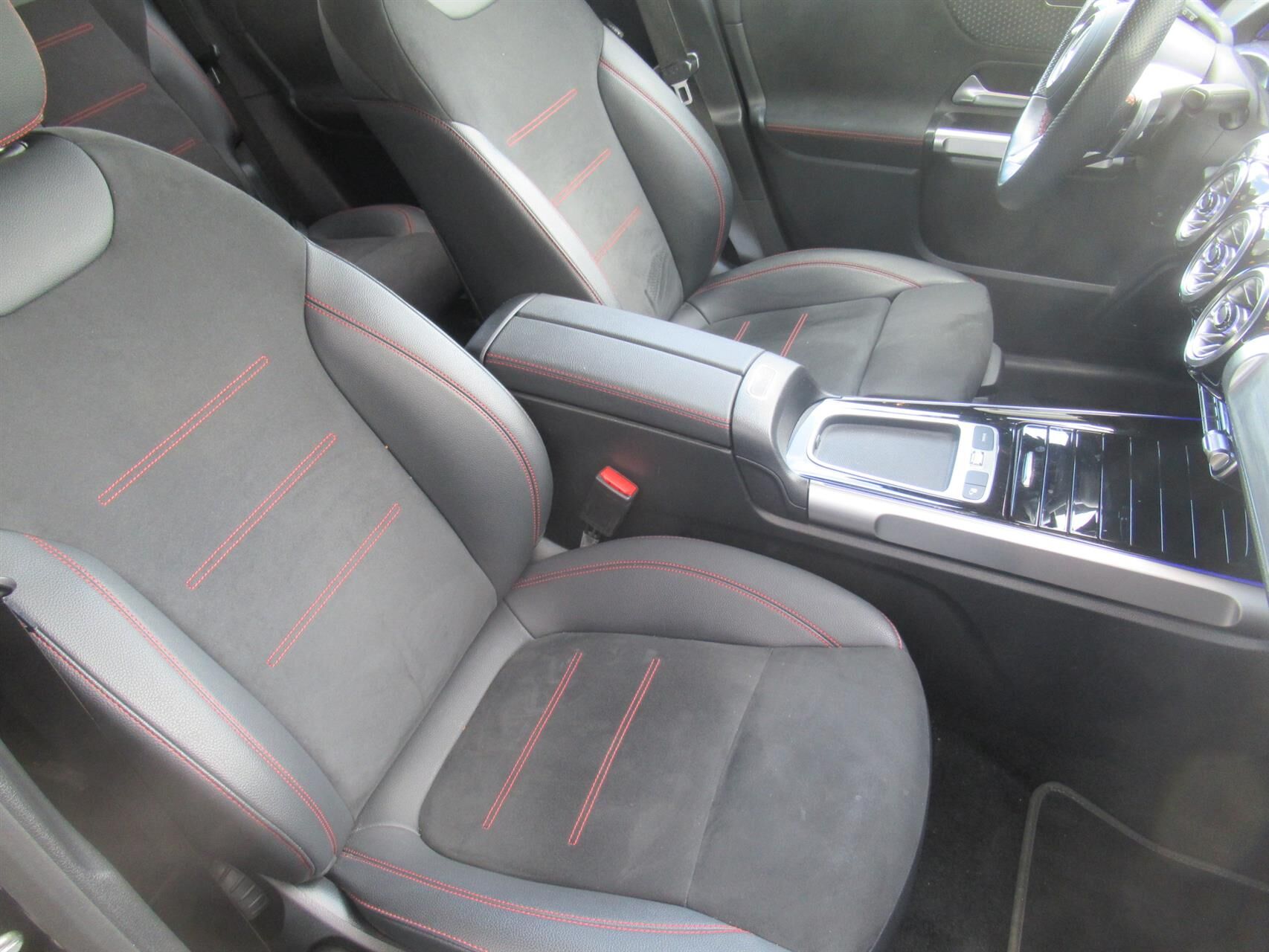Billede af Mercedes-Benz EQB 250+ EL AMG Edition 190HK 5d Aut.