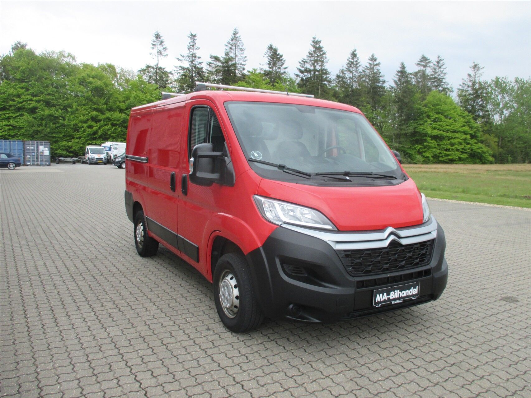 Billede af Citroën Jumper 30 L1H1 2,2 Blue HDi Flexline start/stop 120HK Van