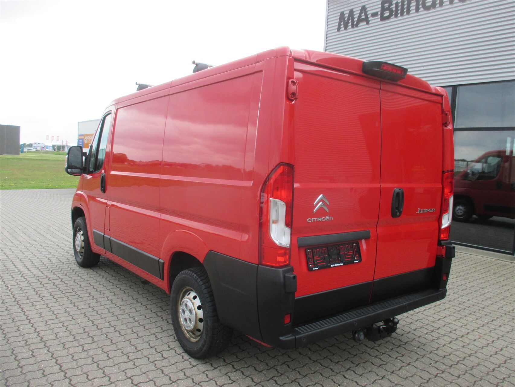 Billede af Citroën Jumper 30 L1H1 2,2 Blue HDi Flexline start/stop 120HK Van
