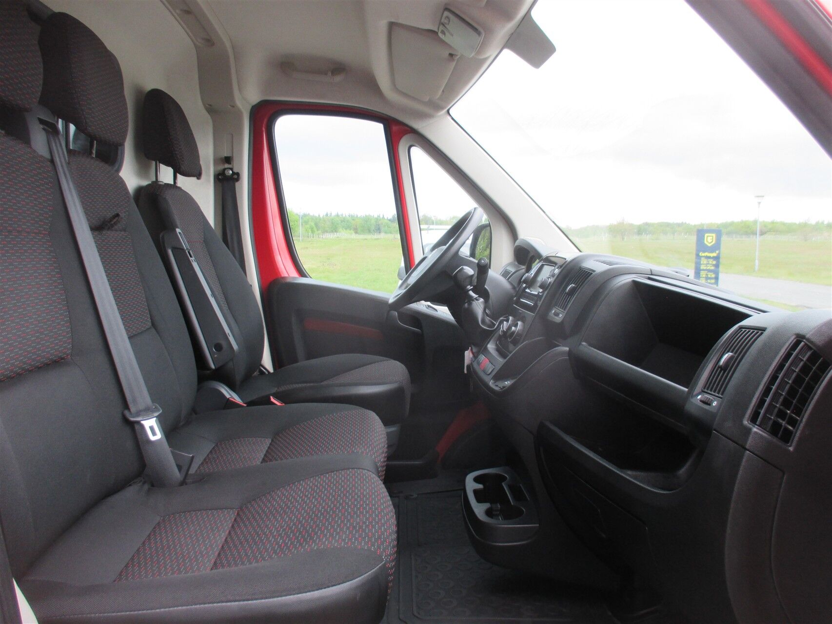 Billede af Citroën Jumper 30 L1H1 2,2 Blue HDi Flexline start/stop 120HK Van