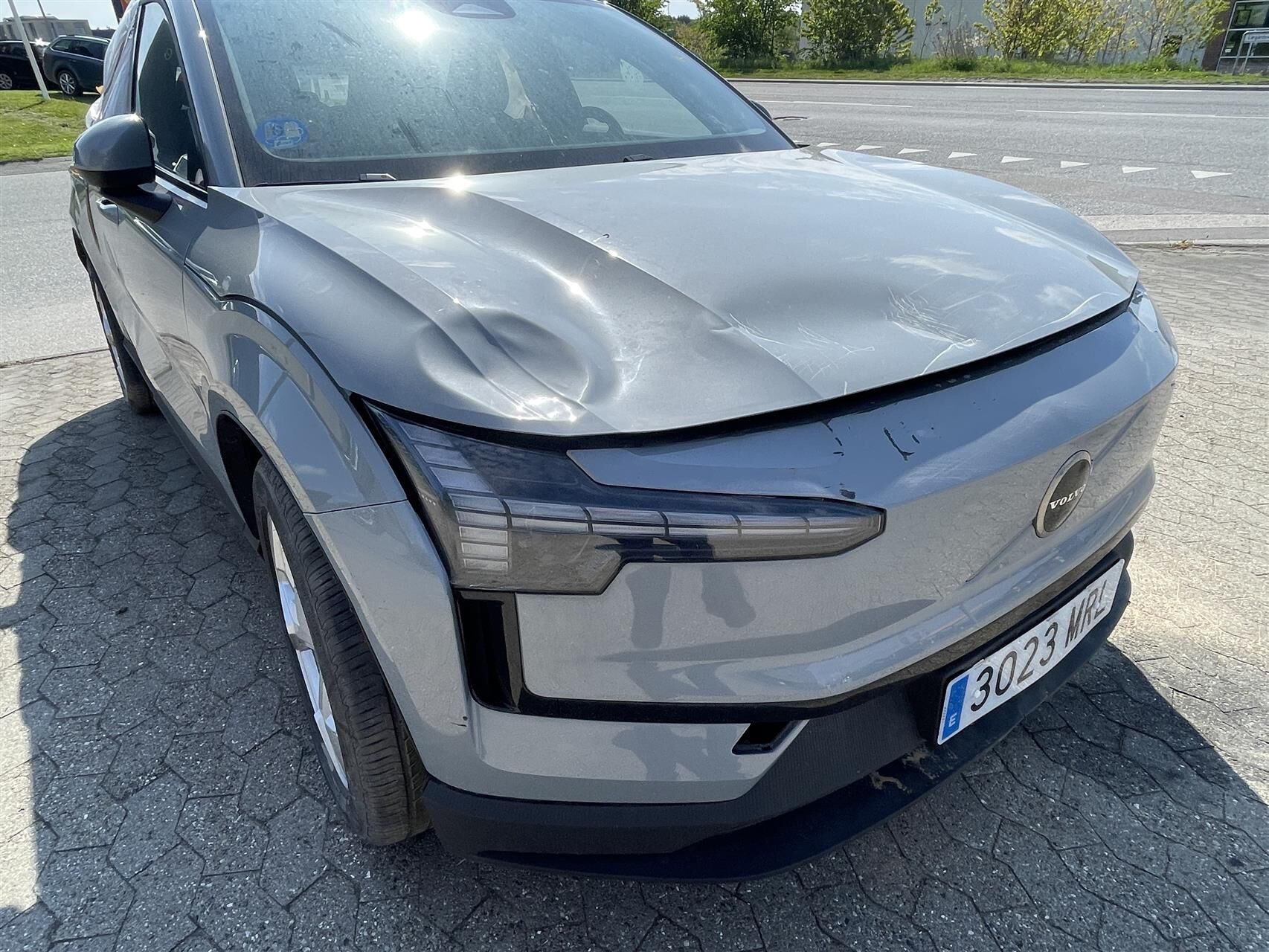 Billede af Volvo EX30 Single Motor Extended Range Core 272HK 5d Aut.