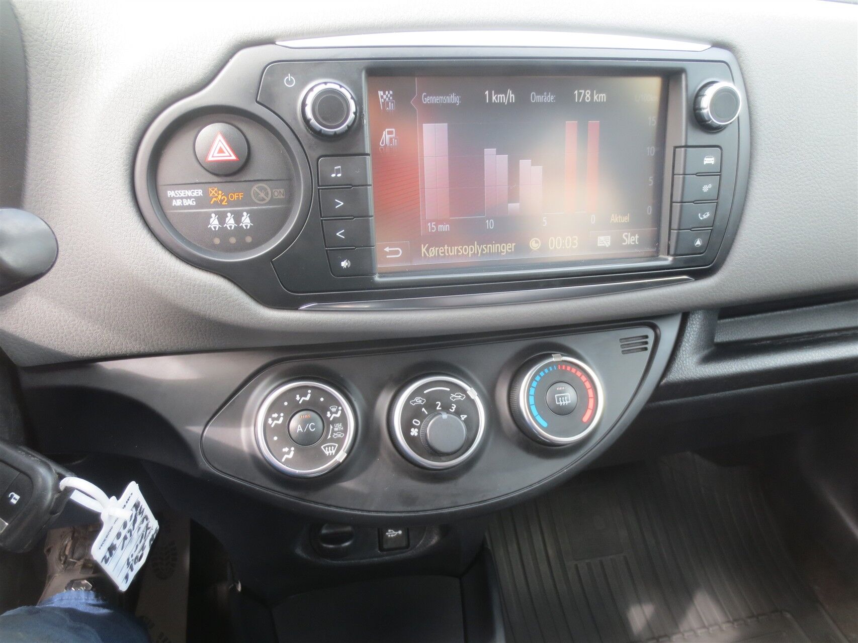 Billede af Toyota Yaris 1,0 VVT-I T2 69HK 5d