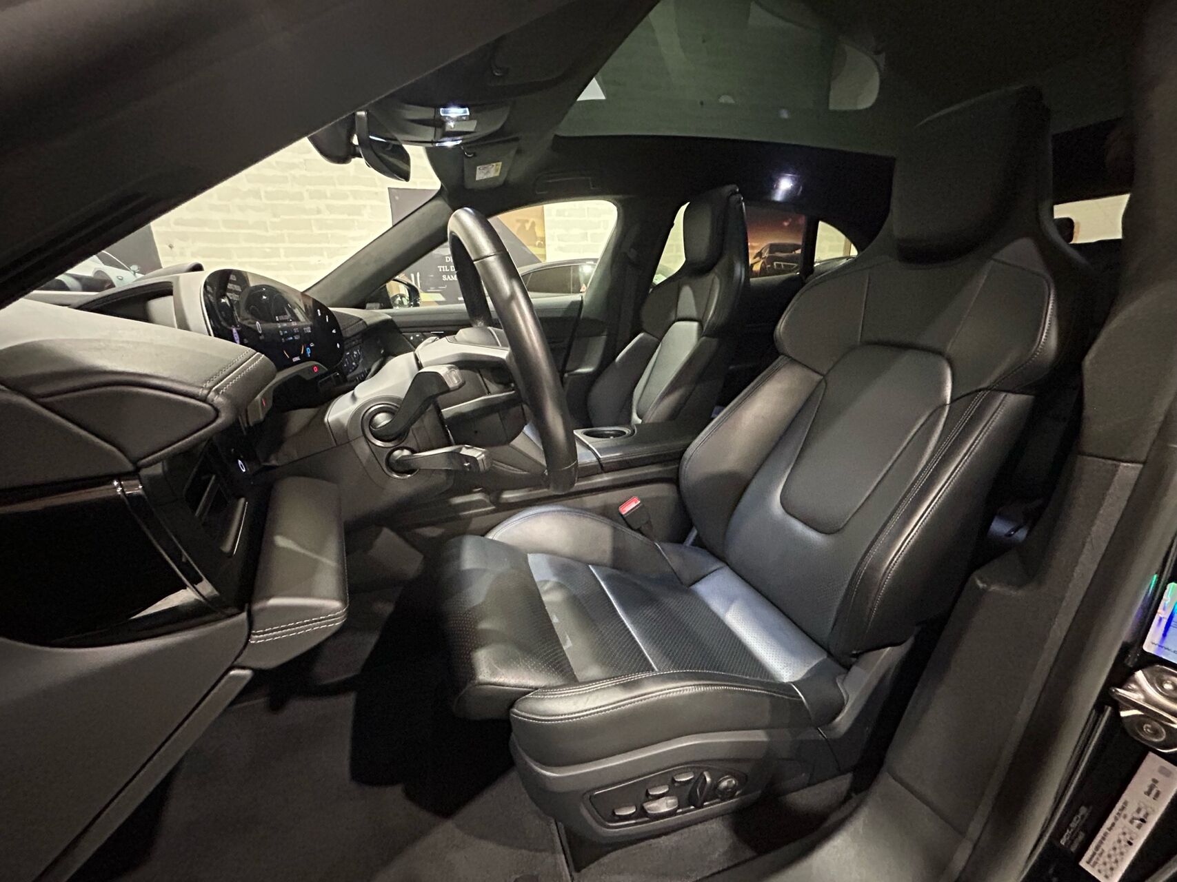 Billede af Porsche Taycan GTS Sport Turismo EL 4x4 517HK Stc Aut.