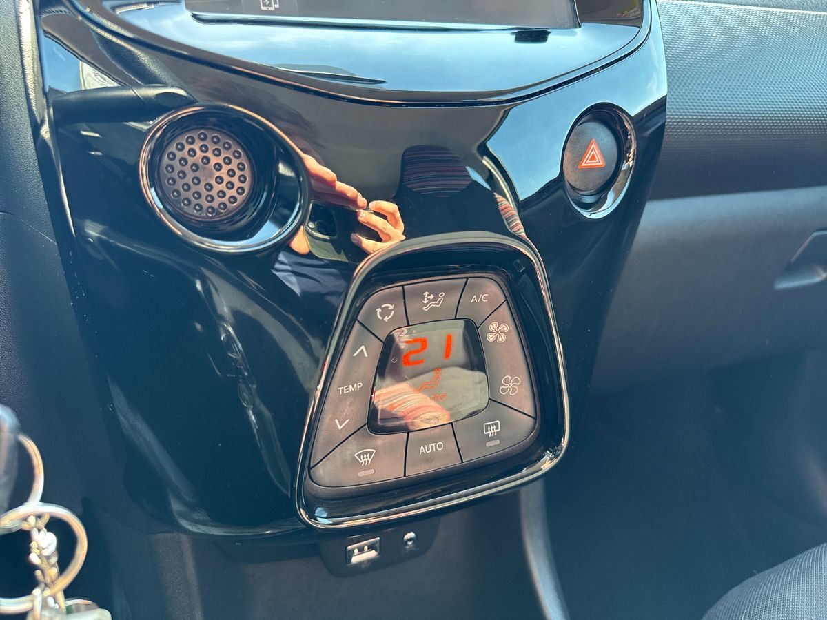 Billede af Citroën C1 1,0 VTi Sportline ETG 72HK 5d Aut.
