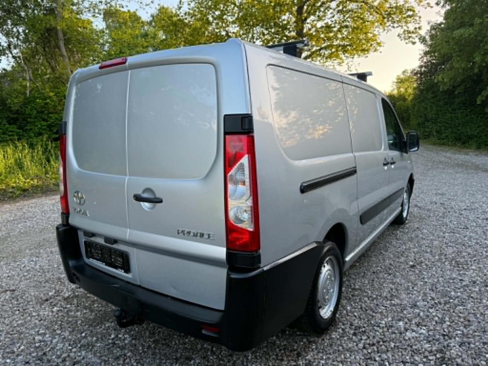 Billede af Toyota Proace L2H1 1,6 D-4D T0 Splitbagdør 90HK Van 6g