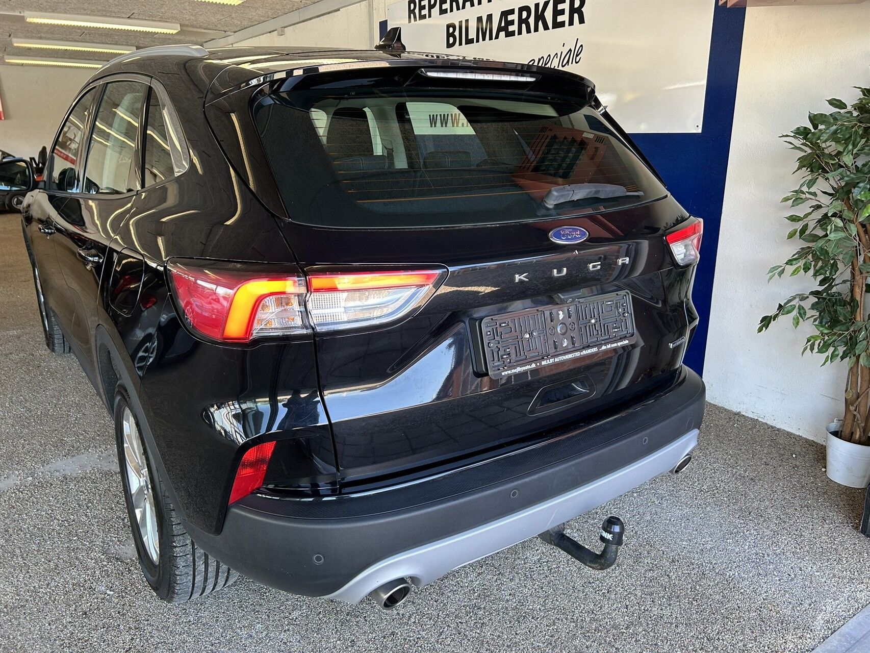 Billede af Ford Kuga 2,5 Plugin-hybrid Titanium CVT 225HK 5d Trinl. Gear