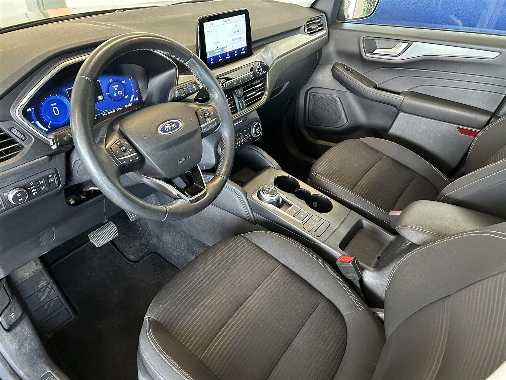 Billede af Ford Kuga 2,5 Plugin-hybrid Titanium CVT 225HK 5d Trinl. Gear
