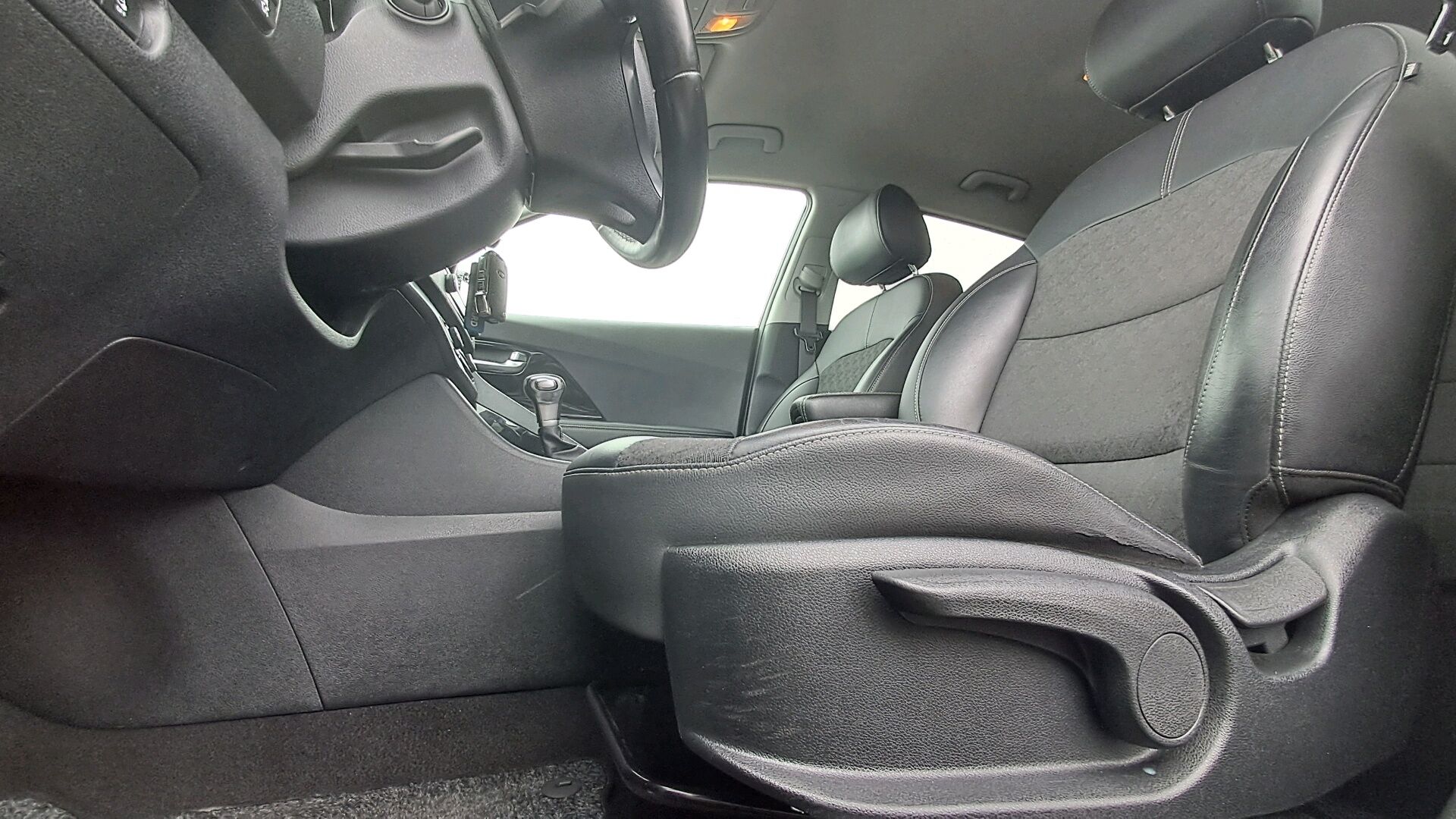 Billede af Kia Niro 1,6 GDI PHEV  Plugin-hybrid Advance DCT 141HK 5d 6g Aut.