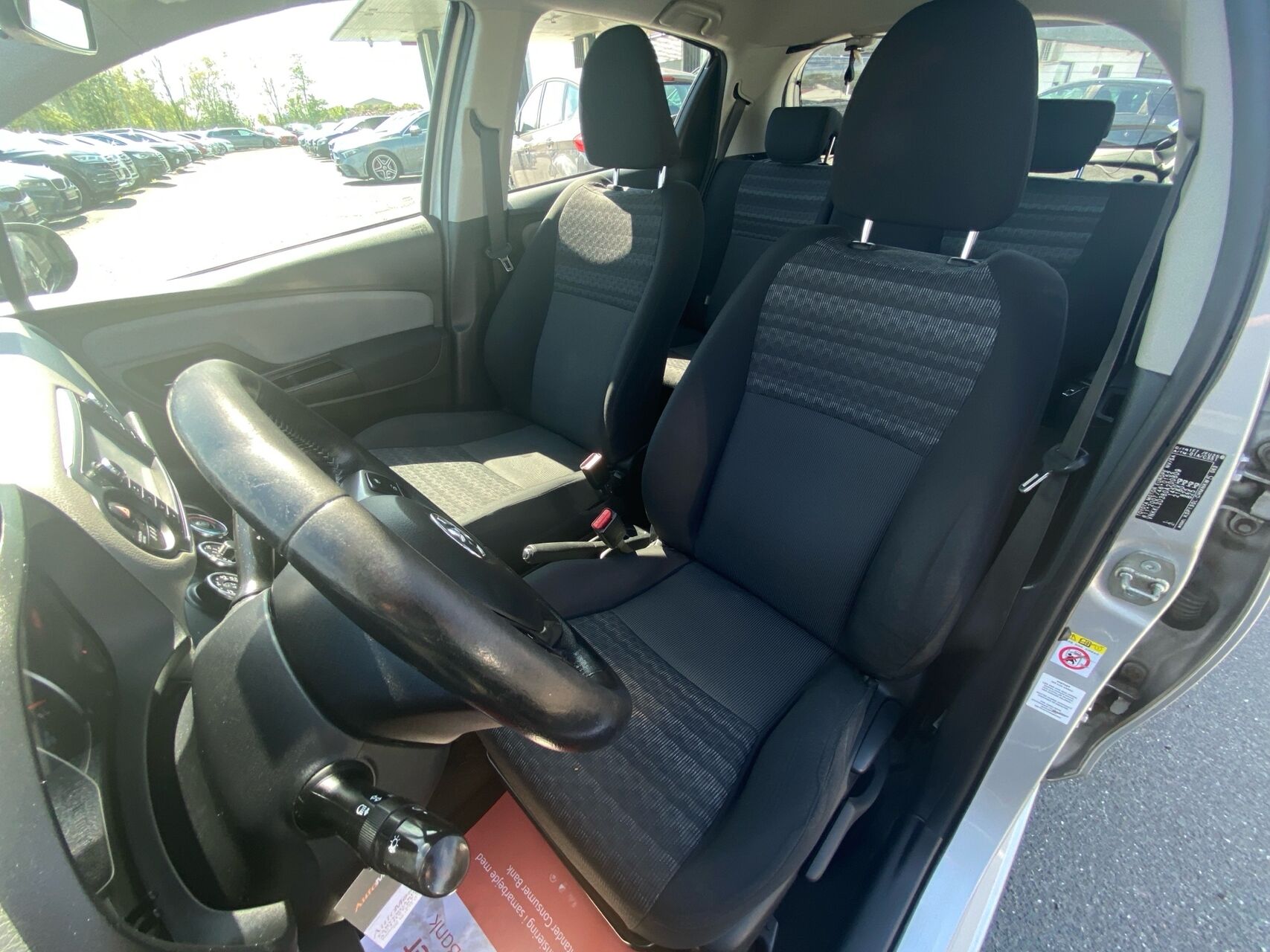 Billede af Toyota Yaris 1,0 VVT-I T2 69HK 5d