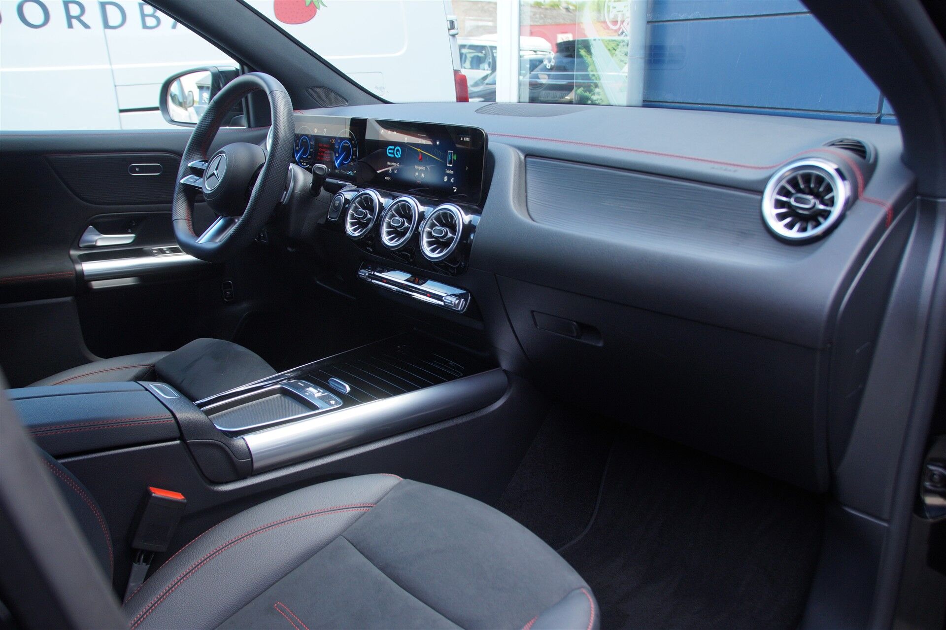 Billede af Mercedes-Benz EQA 250+ EL AMG Advance 190HK 5d Aut.