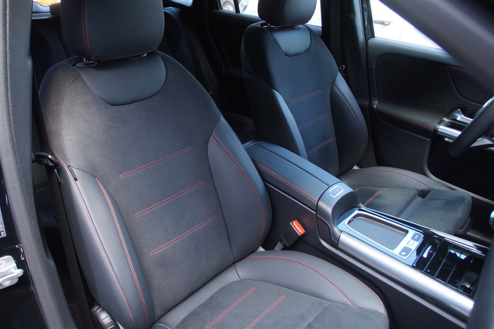 Billede af Mercedes-Benz EQA 250+ EL AMG Advance 190HK 5d Aut.