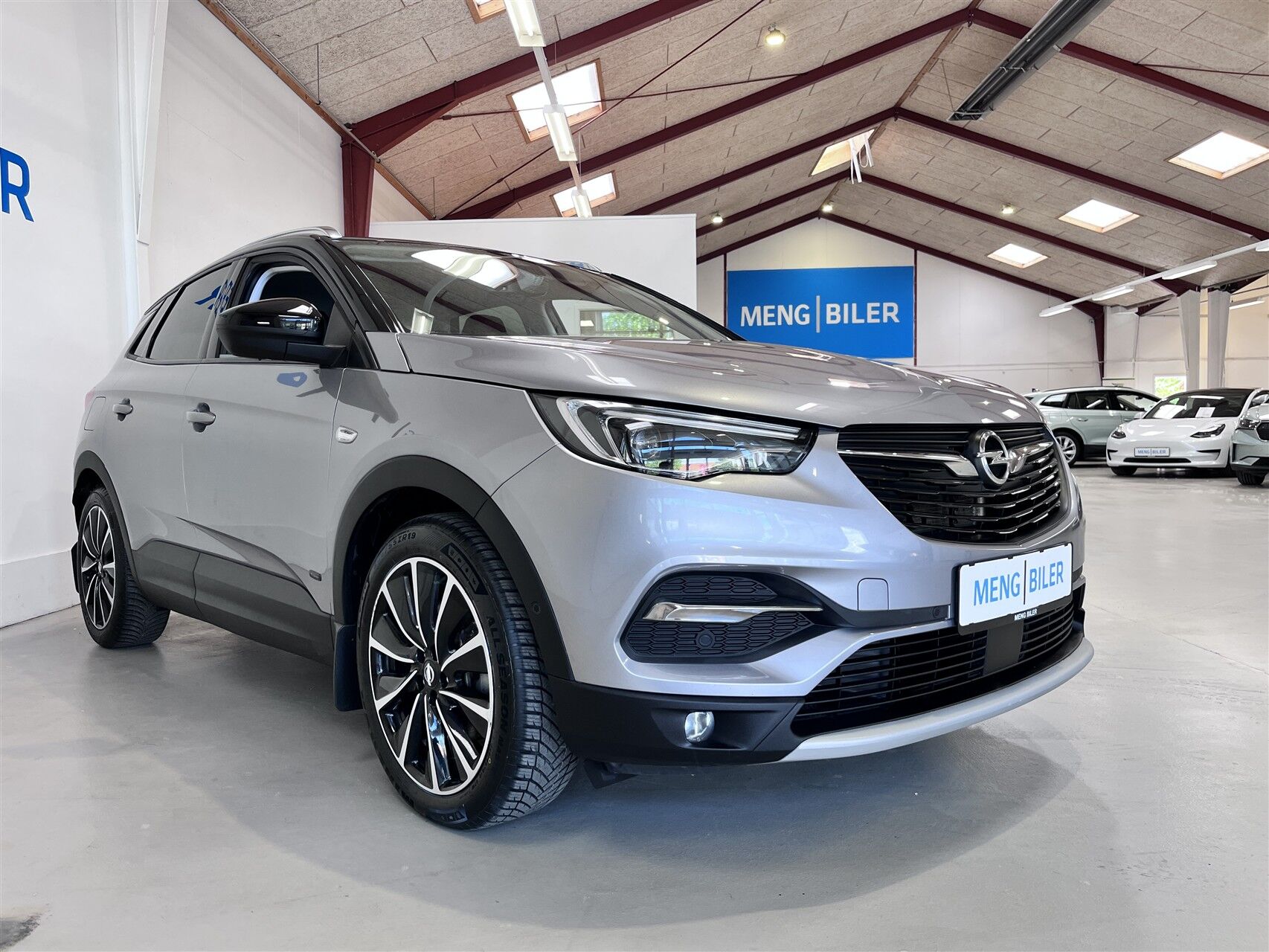 Billede af Opel Grandland X 1,6 PHEV  Plugin-hybrid Cosmo Prestige Pack 225HK 5d 8g Aut.