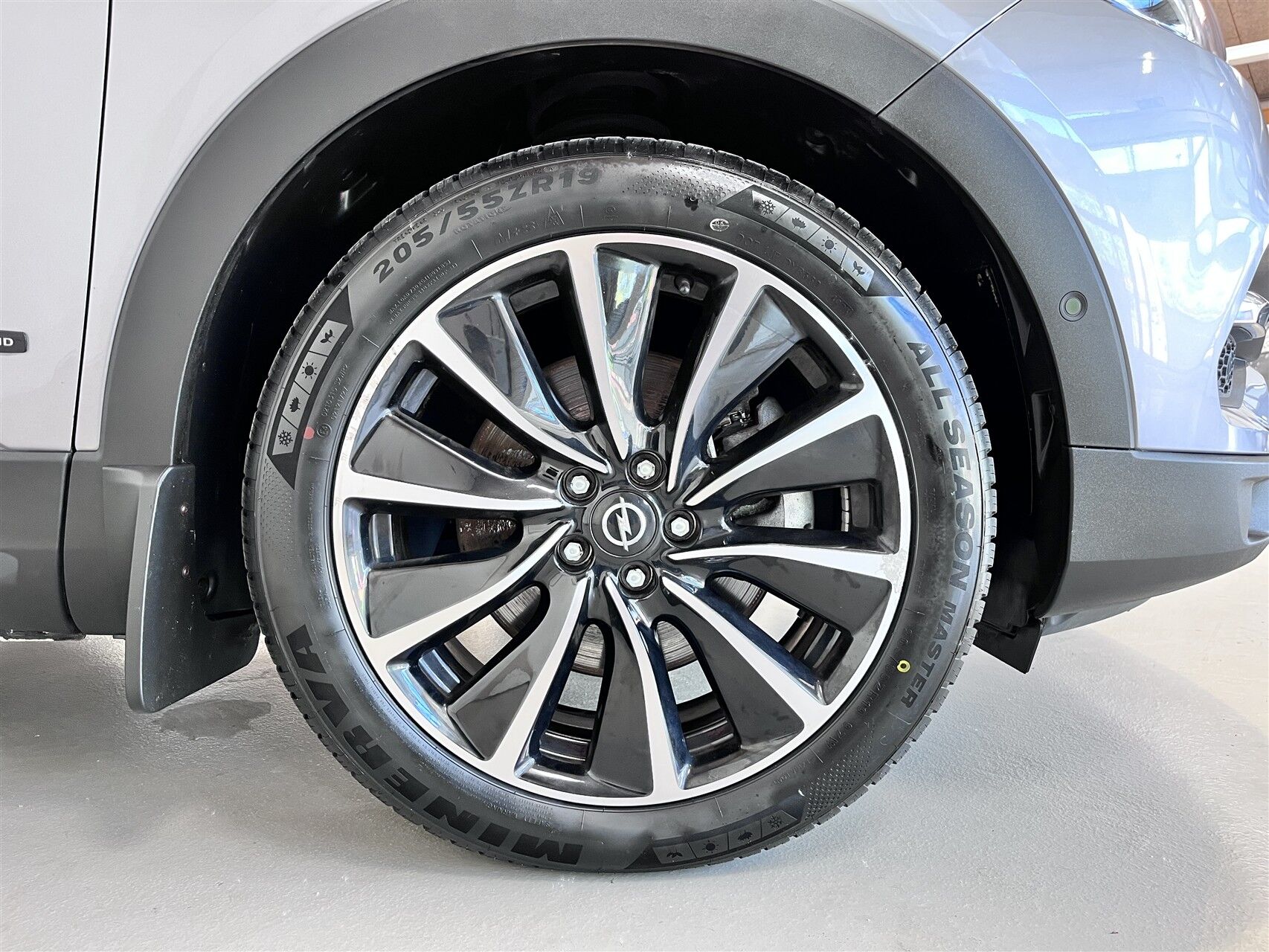 Billede af Opel Grandland X 1,6 PHEV  Plugin-hybrid Cosmo Prestige Pack 225HK 5d 8g Aut.