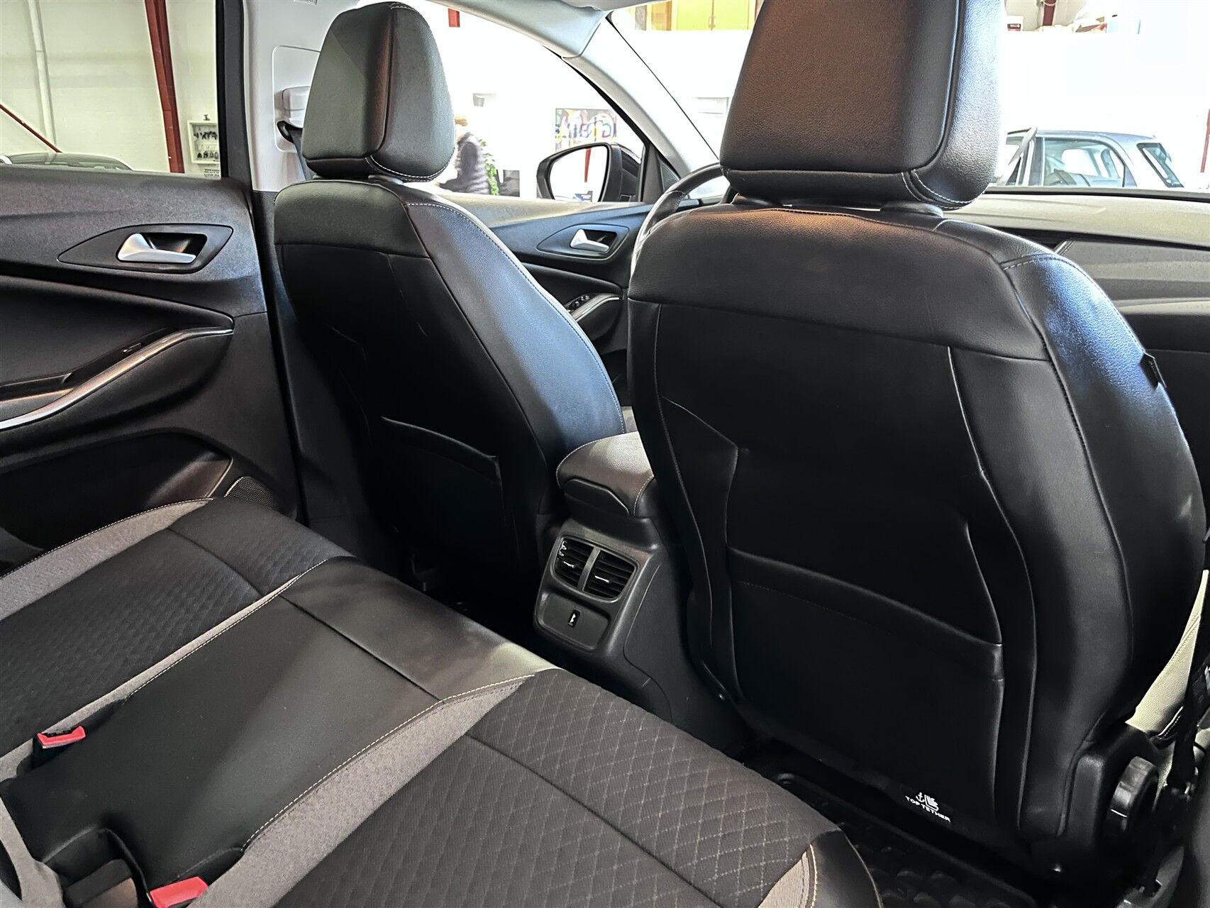 Billede af Opel Grandland X 1,6 PHEV  Plugin-hybrid Cosmo Prestige Pack 225HK 5d 8g Aut.