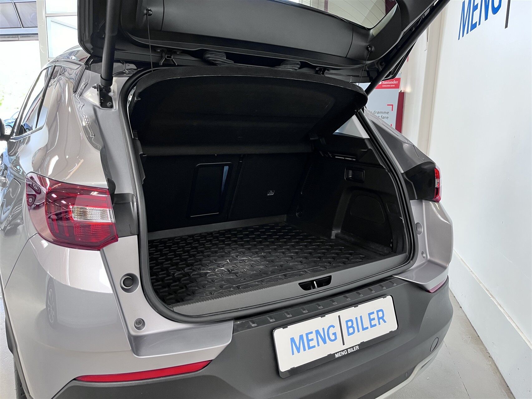 Billede af Opel Grandland X 1,6 PHEV  Plugin-hybrid Cosmo Prestige Pack 225HK 5d 8g Aut.