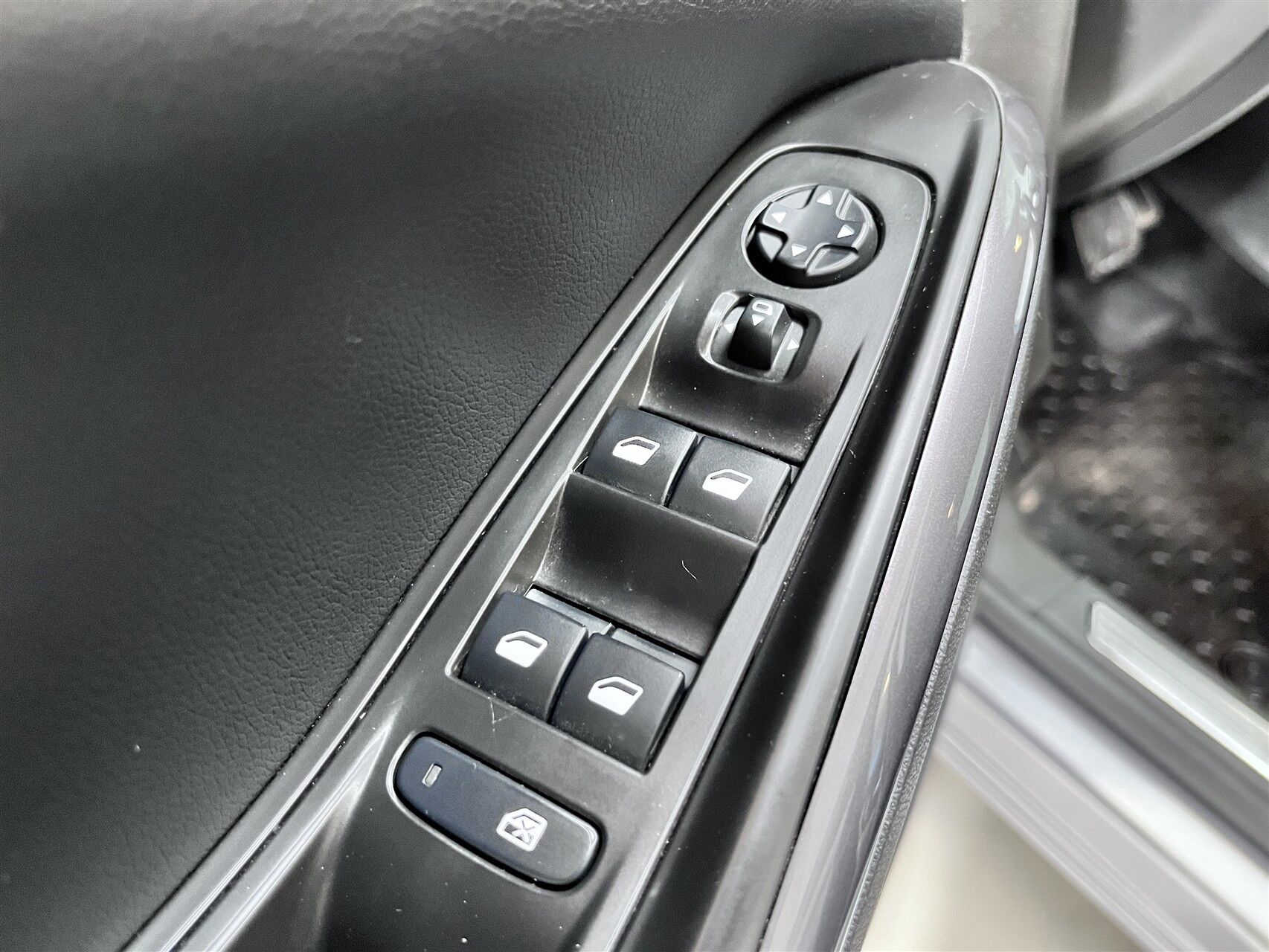 Billede af Opel Grandland X 1,6 PHEV  Plugin-hybrid Cosmo Prestige Pack 225HK 5d 8g Aut.