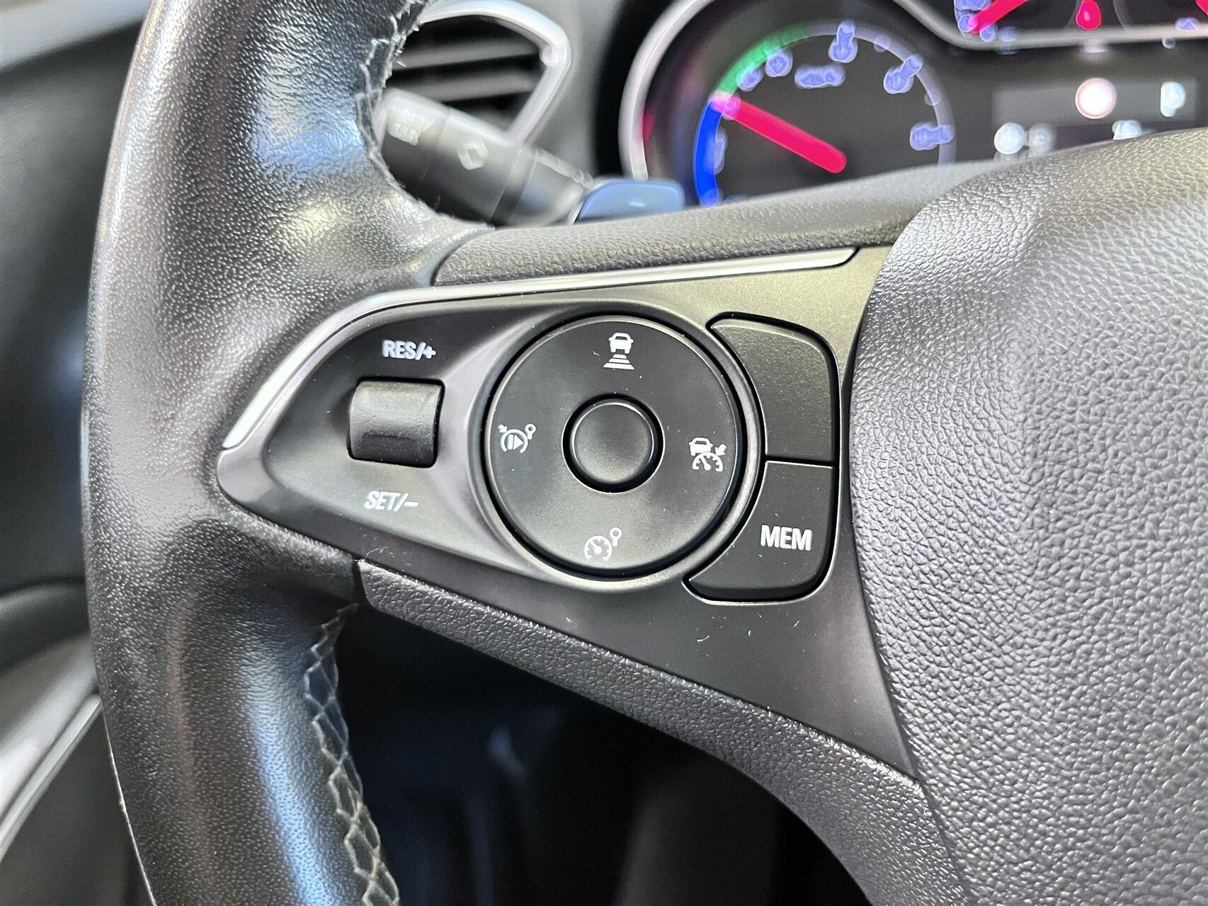 Billede af Opel Grandland X 1,6 PHEV  Plugin-hybrid Cosmo Prestige Pack 225HK 5d 8g Aut.