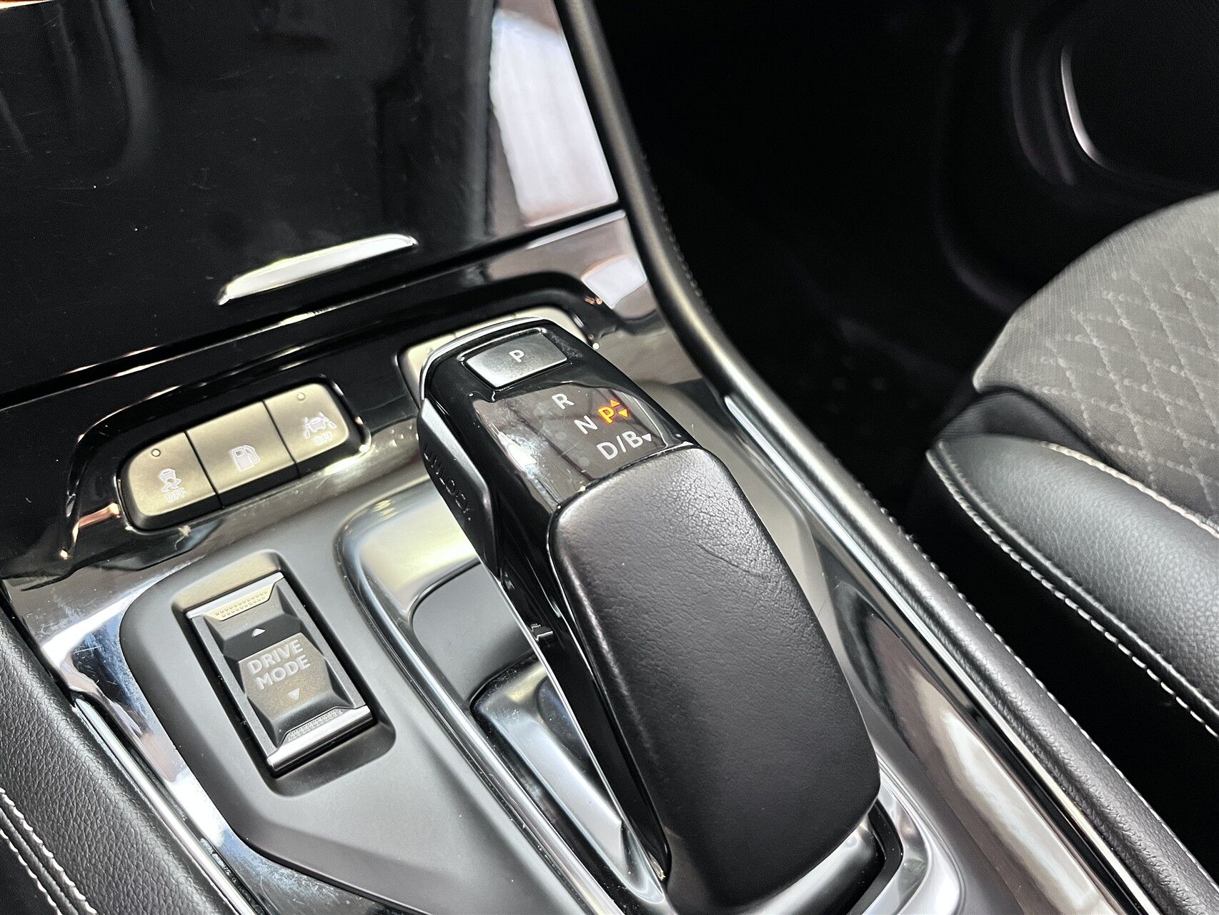 Billede af Opel Grandland X 1,6 PHEV  Plugin-hybrid Cosmo Prestige Pack 225HK 5d 8g Aut.
