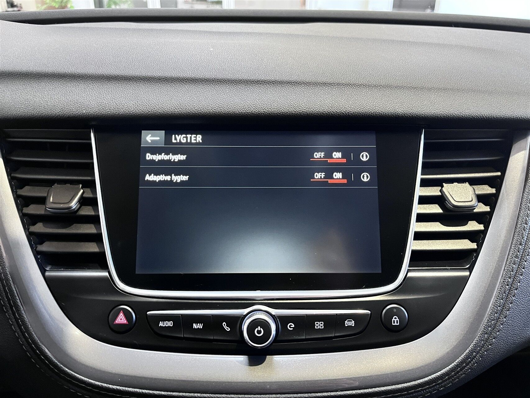 Billede af Opel Grandland X 1,6 PHEV  Plugin-hybrid Cosmo Prestige Pack 225HK 5d 8g Aut.