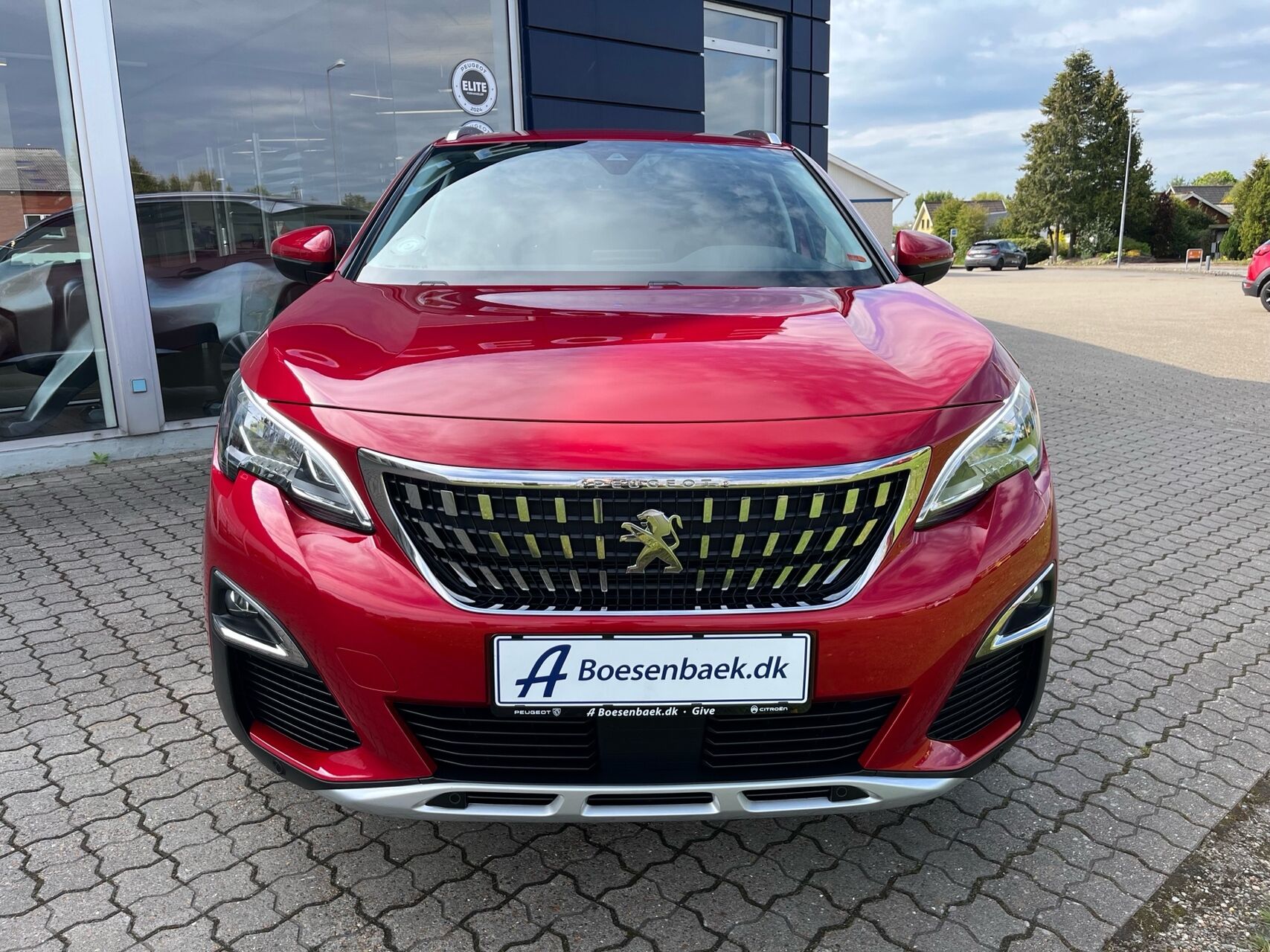 Billede af Peugeot 3008 1,6 PureTech  Plugin-hybrid Allure LTD EAT8 225HK 5d 8g Aut.