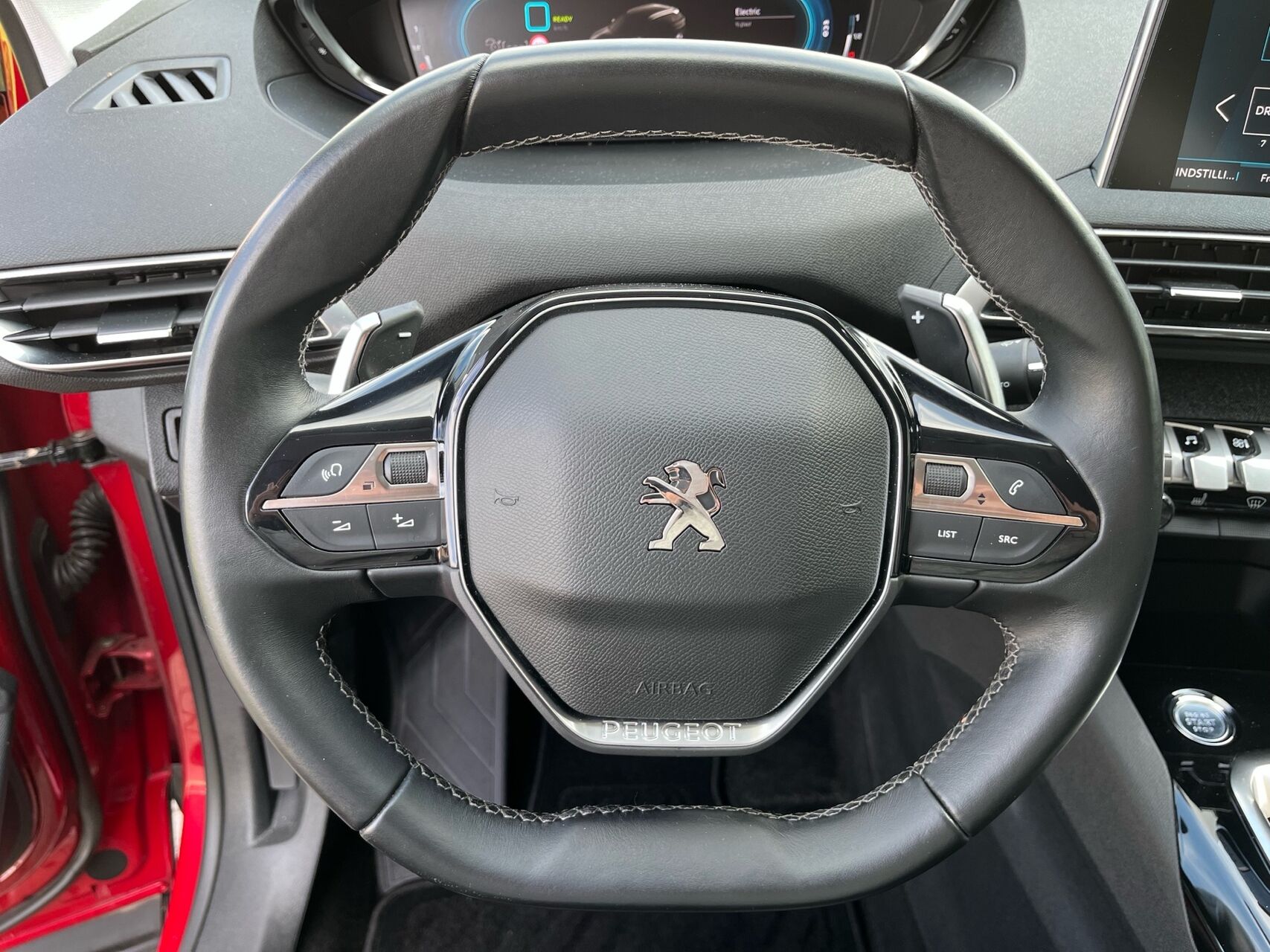 Billede af Peugeot 3008 1,6 PureTech  Plugin-hybrid Allure LTD EAT8 225HK 5d 8g Aut.
