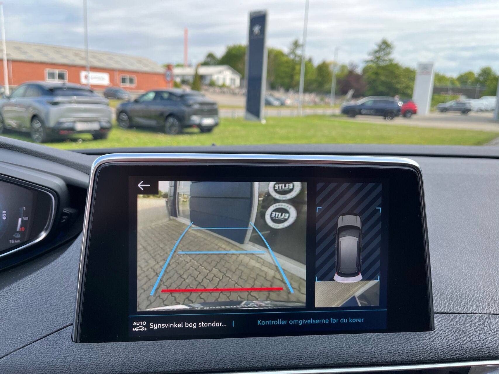 Billede af Peugeot 3008 1,6 PureTech  Plugin-hybrid Allure LTD EAT8 225HK 5d 8g Aut.