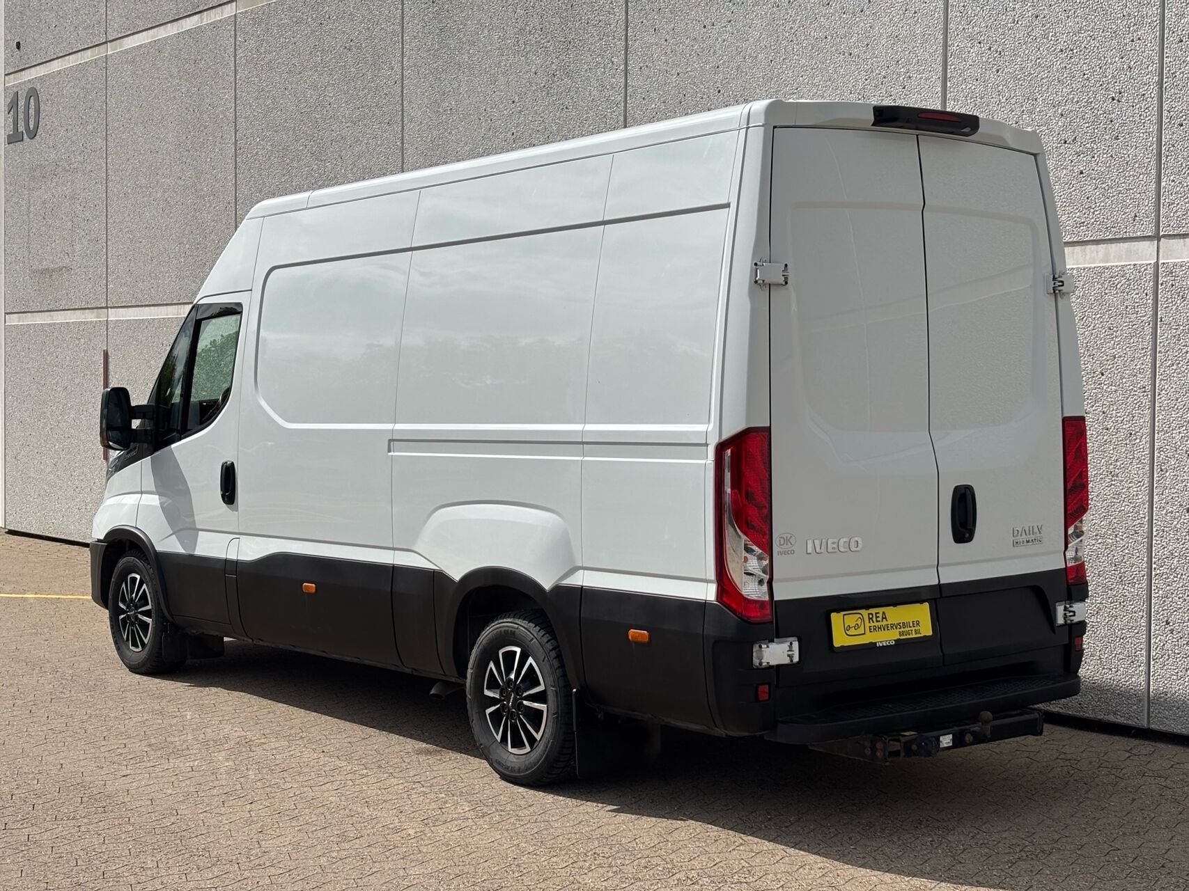 Billede af Iveco Daily 35S16 12m3 2,3 D Forza+ Hi-Matic 156HK Van 8g Aut.