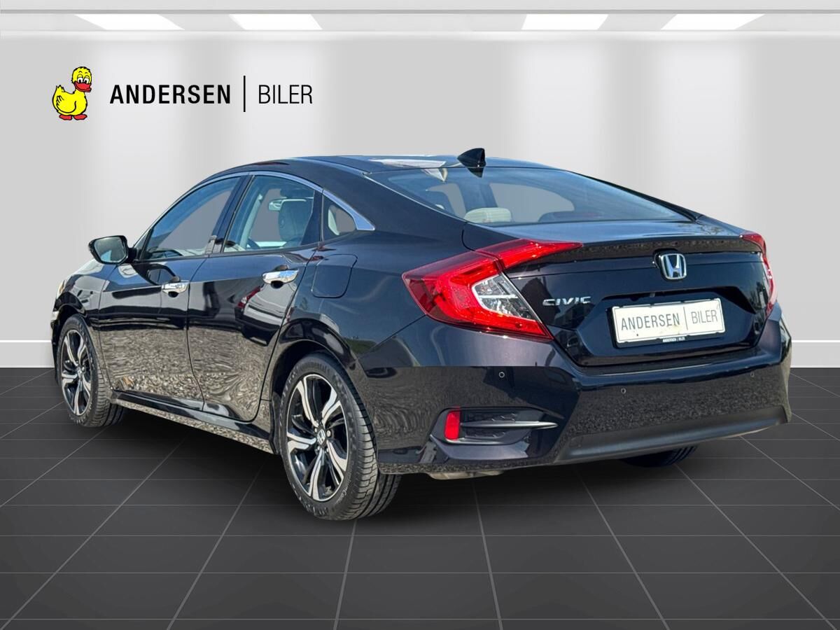 Billede af Honda Civic 1,5 VTEC Turbo Executive Navi CVT 182HK 6g Aut.