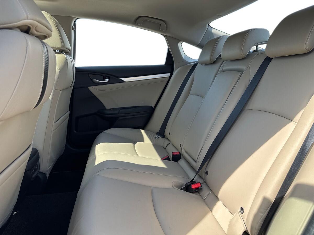 Billede af Honda Civic 1,5 VTEC Turbo Executive Navi CVT 182HK 6g Aut.