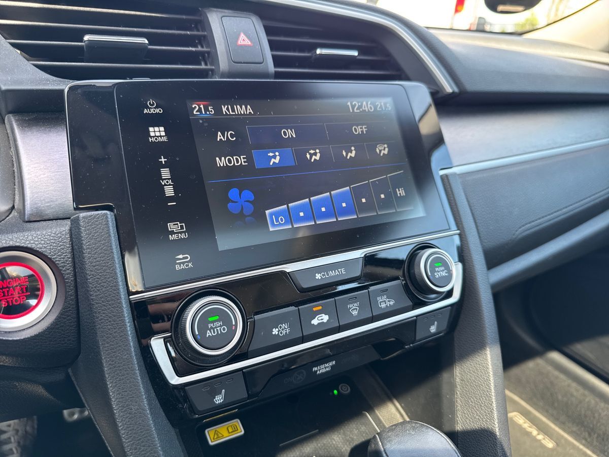 Billede af Honda Civic 1,5 VTEC Turbo Executive Navi CVT 182HK 6g Aut.