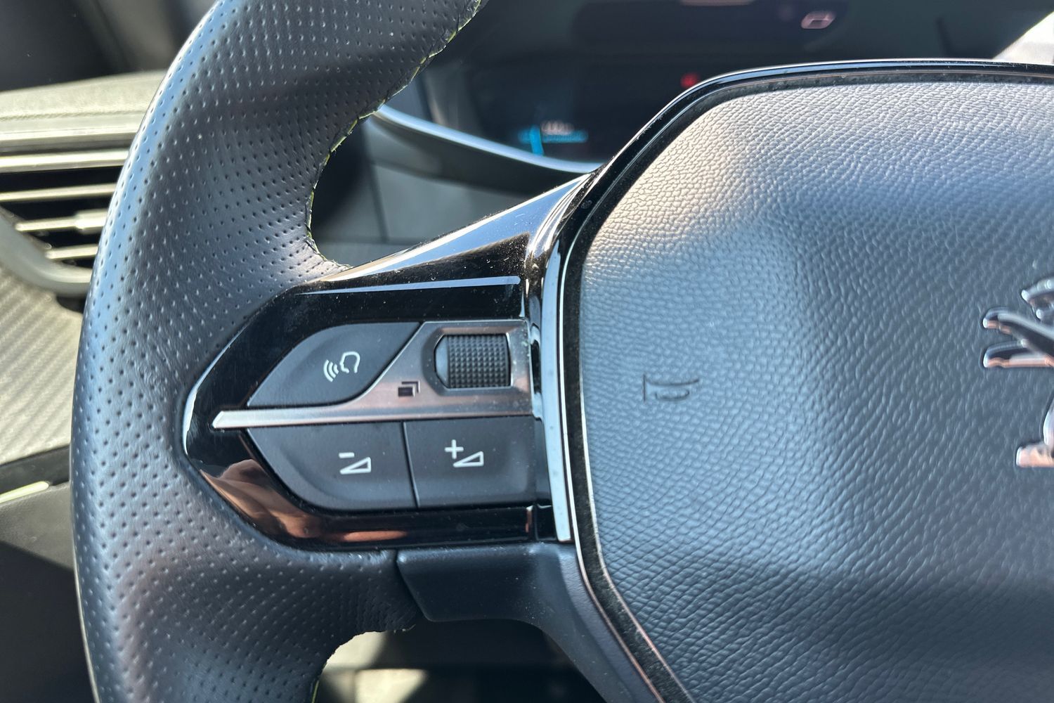 Billede af Peugeot e-2008 EL GT 136HK 5d Aut.