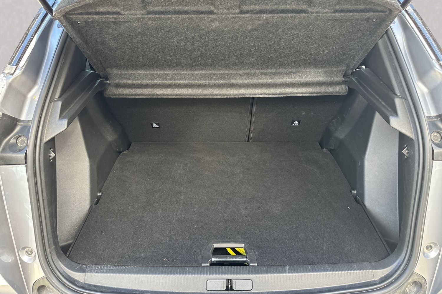 Billede af Peugeot e-2008 EL GT 136HK 5d Aut.