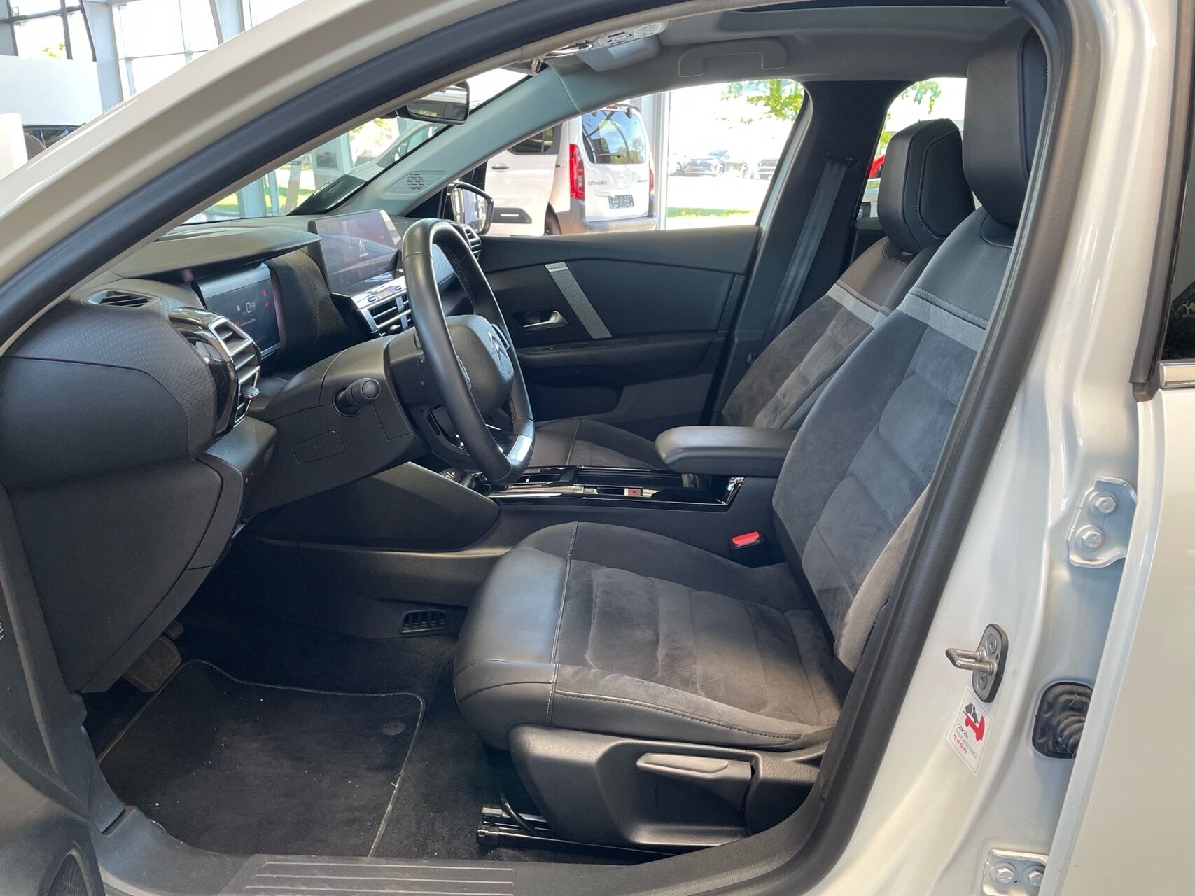 Billede af Citroën e-C4 X EL Palais Sky 136HK 5d Aut.