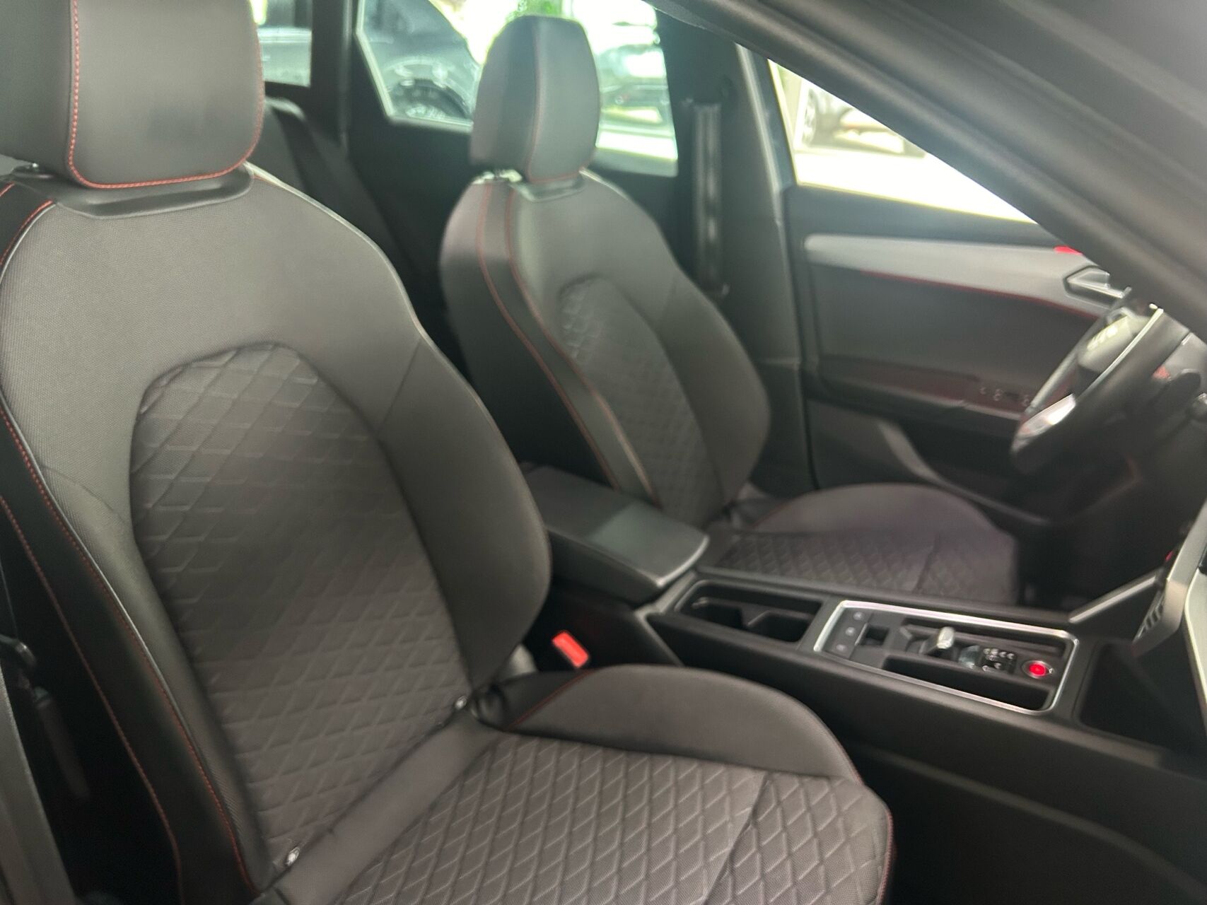 Billede af Seat Leon Sportstourer 1,5 e-TSI  Mild hybrid FR DSG 150HK Stc 7g Aut.