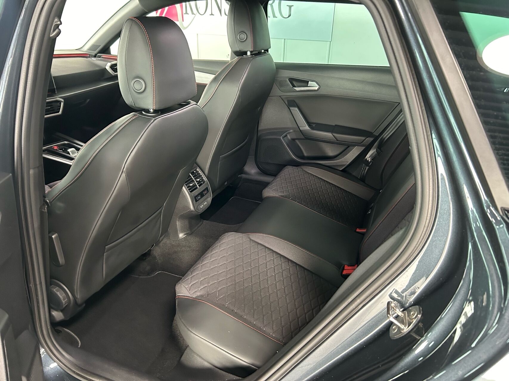 Billede af Seat Leon Sportstourer 1,5 e-TSI  Mild hybrid FR DSG 150HK Stc 7g Aut.
