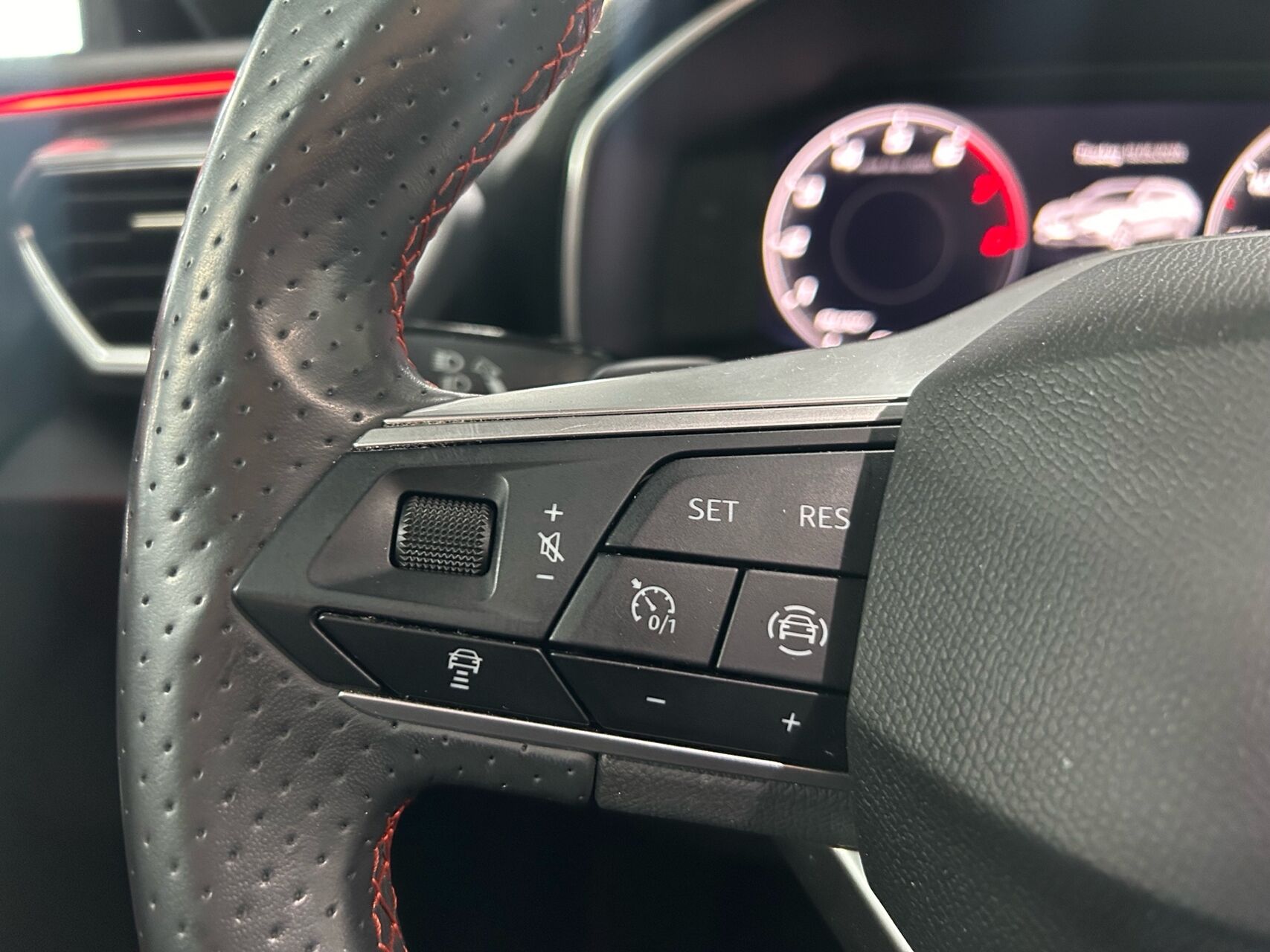 Billede af Seat Leon Sportstourer 1,5 e-TSI  Mild hybrid FR DSG 150HK Stc 7g Aut.