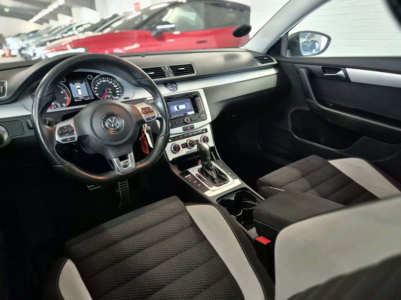 Billede af VW Passat Variant 2,0 TSI R-Line DSG 211HK Stc 6g Aut.