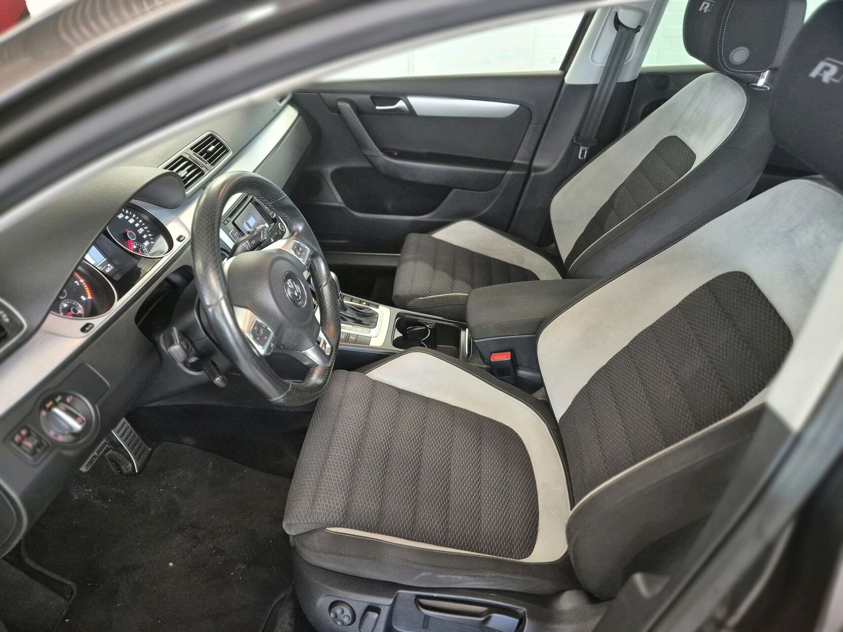 Billede af VW Passat Variant 2,0 TSI R-Line DSG 211HK Stc 6g Aut.