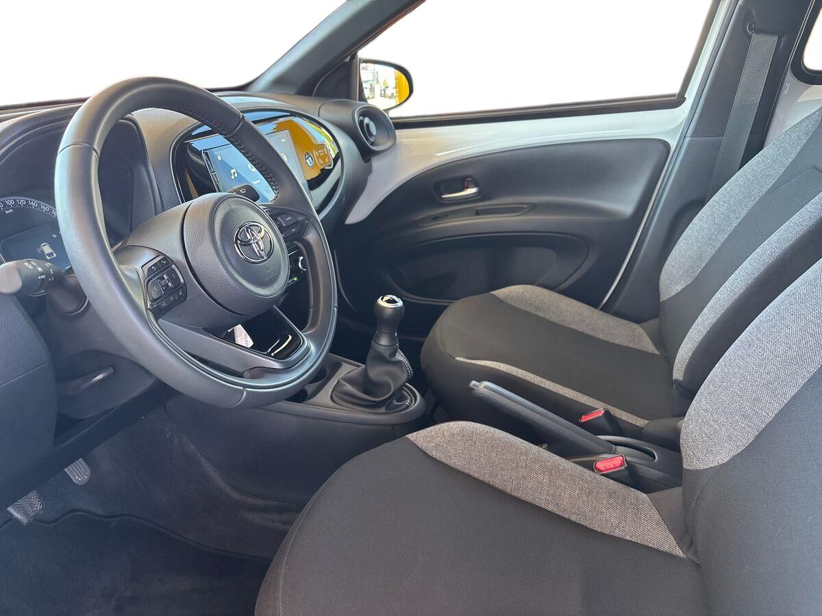 Billede af Toyota Aygo X 1,0 VVT-I Active 72HK 5d