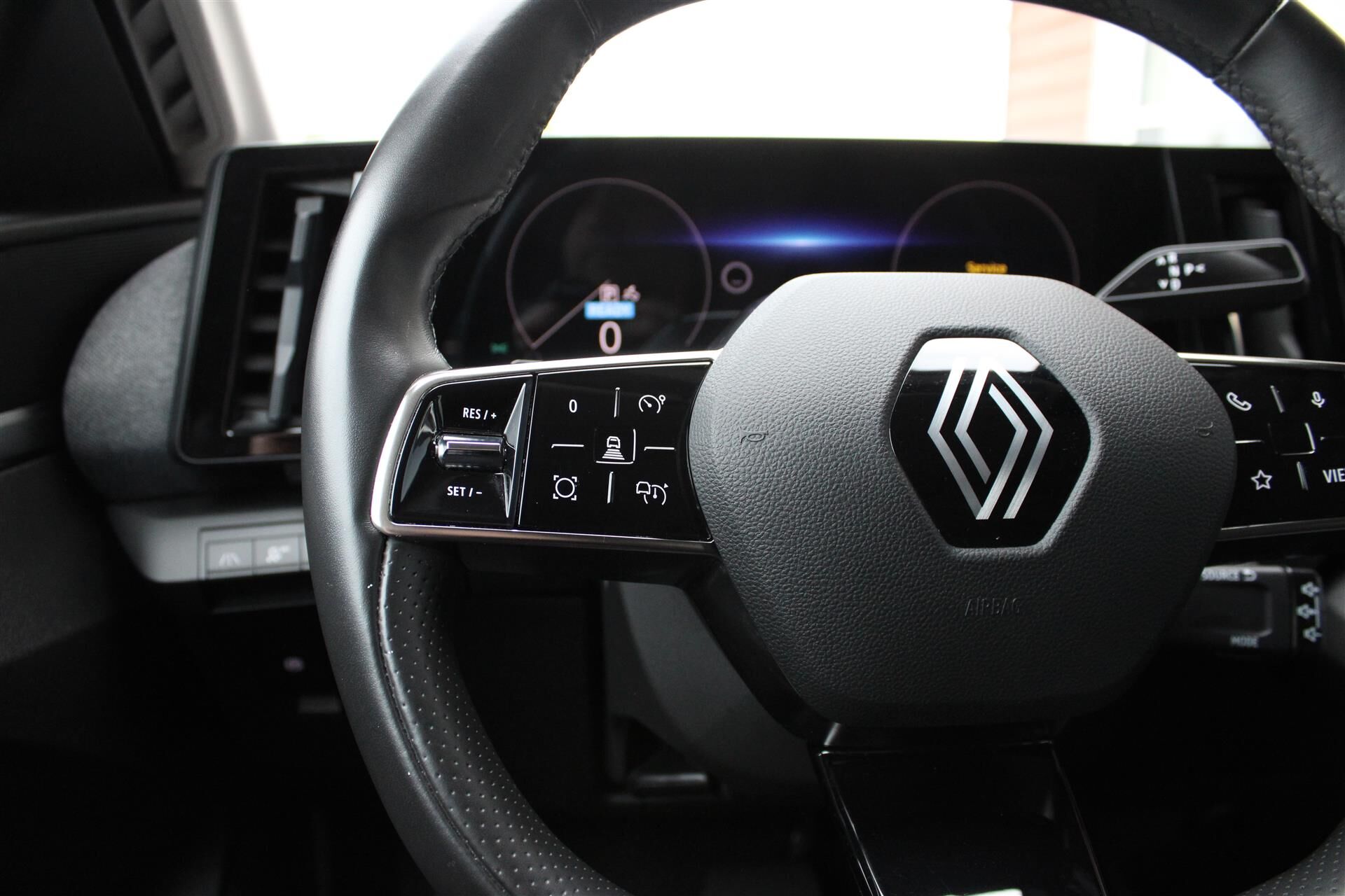 Billede af Renault Mégane E-TECH Equilibre 220HK 5d Aut.