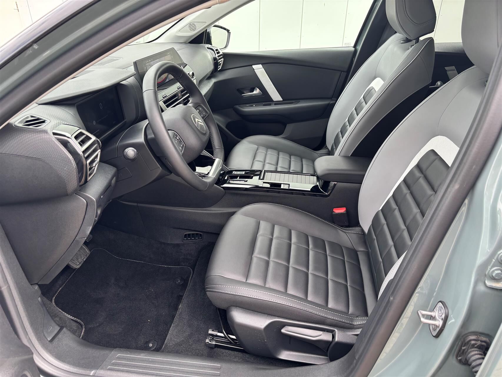 Billede af Citroën e-C4 EL Max 156HK 5d Aut.