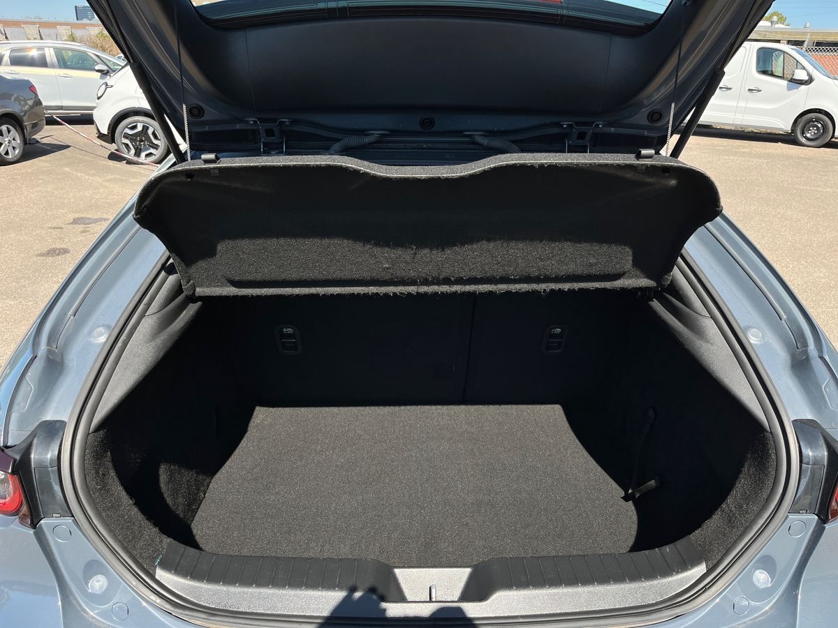 Billede af Mazda 3 2,0 Skyactiv-G  Mild hybrid Sky 122HK 5d 6g