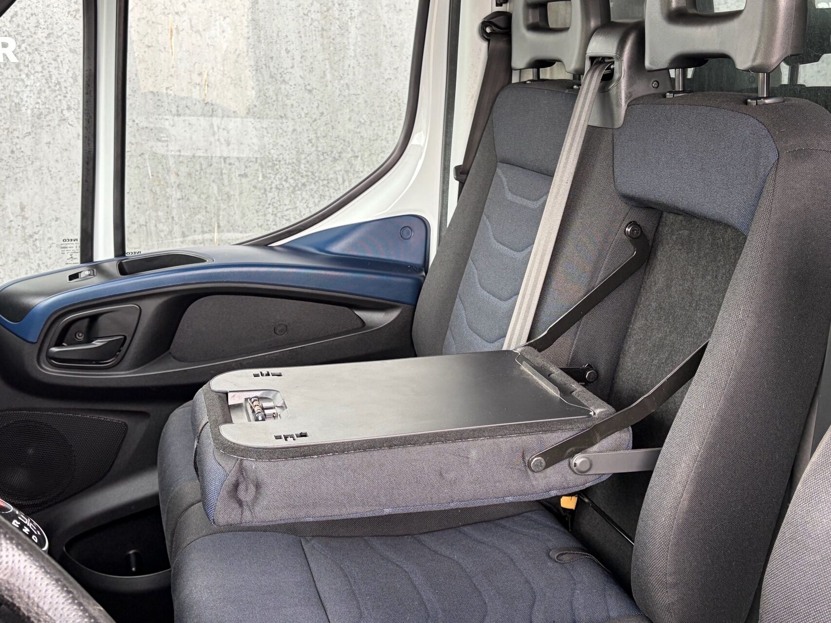 Billede af Iveco Daily 35S16 3750mm 2,3 D 156HK Ladv./Chas. 8g Aut.