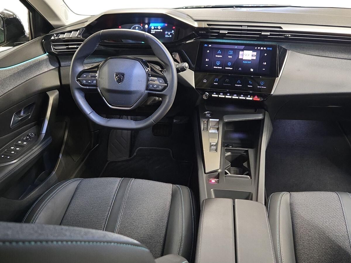 Billede af Peugeot 308 1,6 Plugin-hybrid First Selection Plus EAT8 180HK 5d 8g Aut.