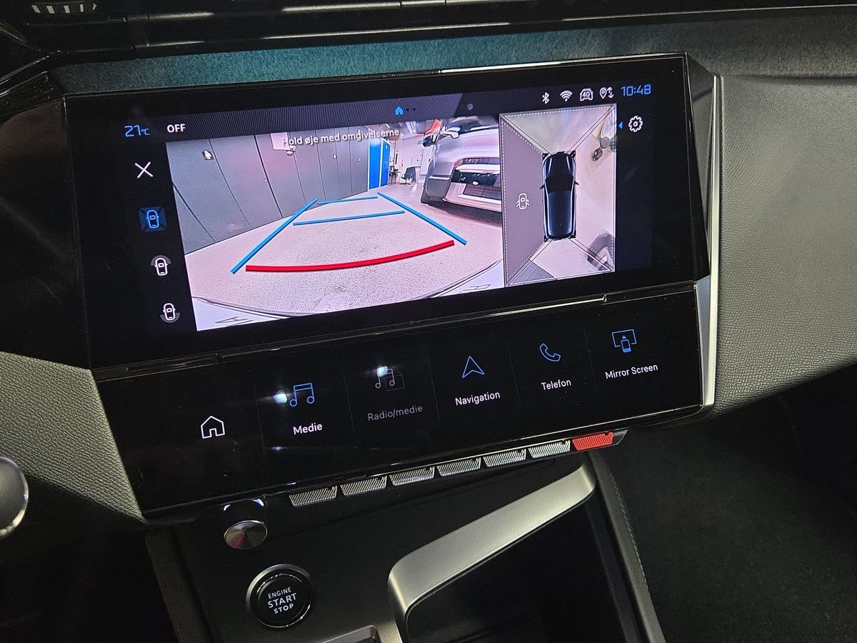 Billede af Peugeot 308 1,6 Plugin-hybrid First Selection Plus EAT8 180HK 5d 8g Aut.
