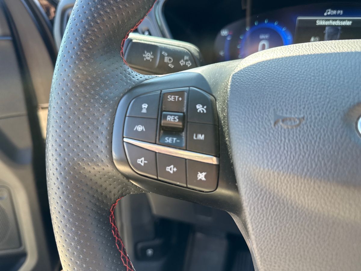 Billede af Ford Kuga 2,5 Plugin-hybrid ST-Line X CVT 225HK 5d Trinl. Gear