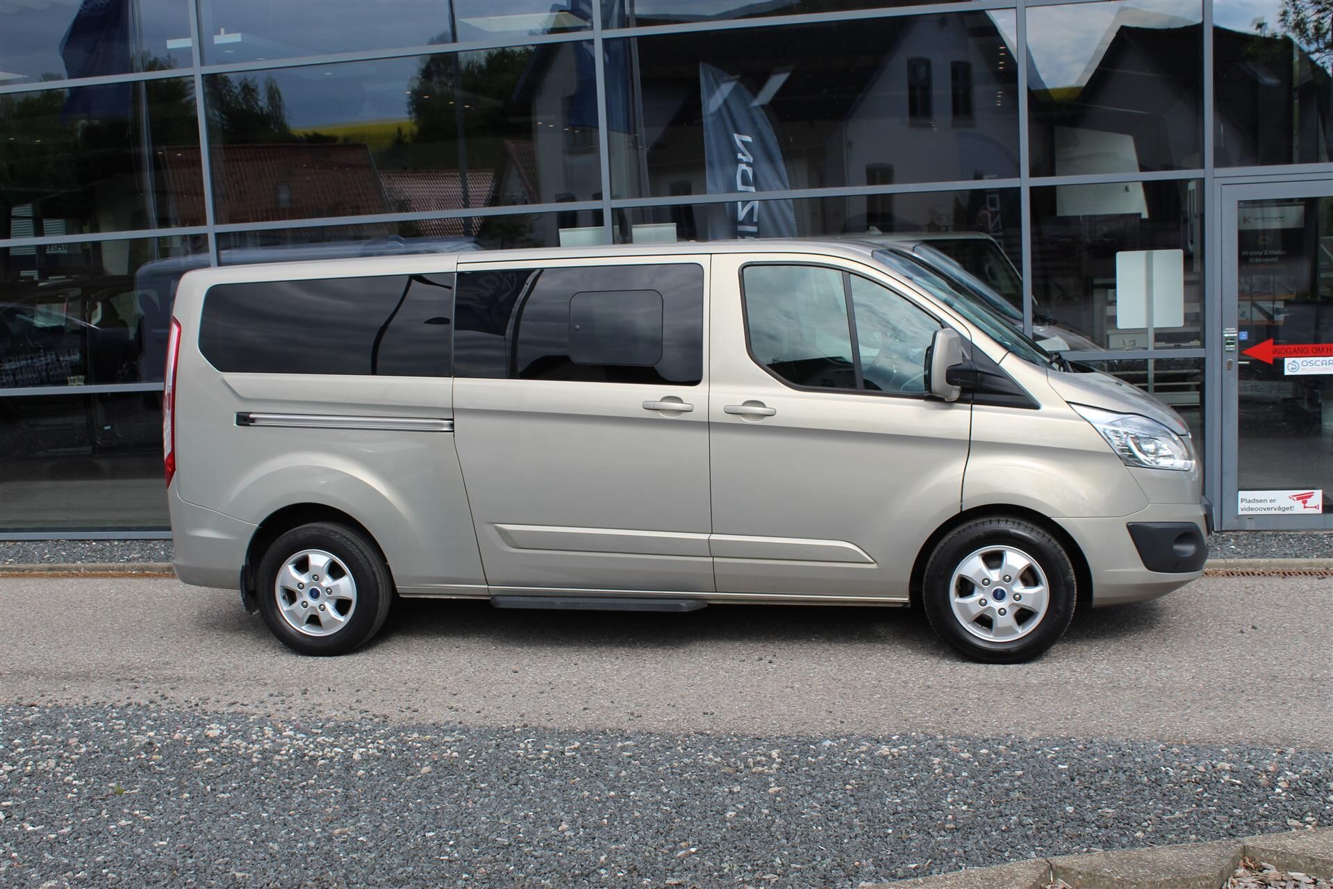Billede af Ford Tourneo Custom 310 L2H1 2,0 TDCi Titanium 130HK 6g