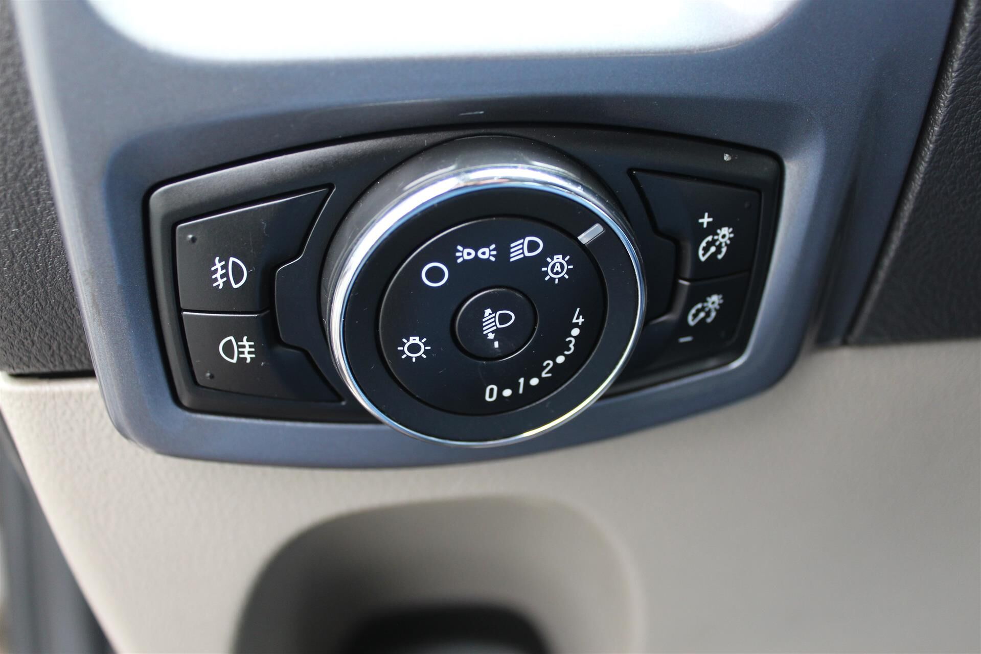 Billede af Ford Tourneo Custom 310 L2H1 2,0 TDCi Titanium 130HK 6g